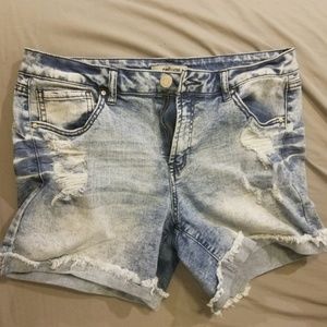 !!SALE!!   Distressed Refuge shorts